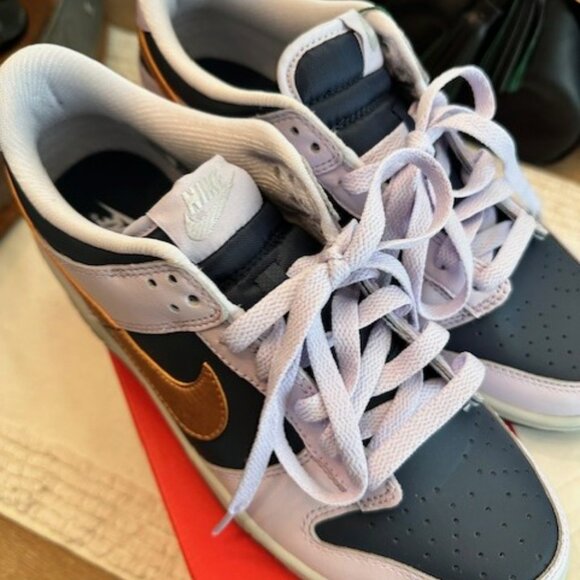 Nike Dunk Low SE Copper Swoosh (GS) - Picture 1 of 6